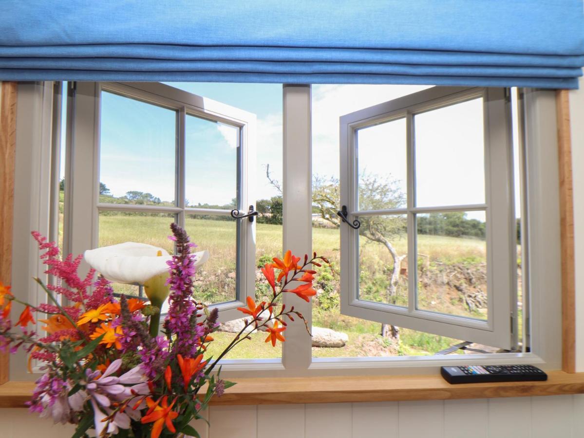 Bosulla Shepherds Hut Penzance Extérieur photo